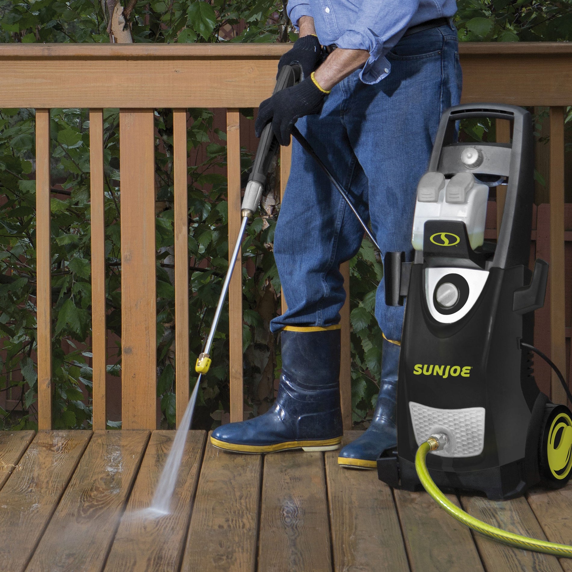 The 7 Best Electric Pressure Washers Tested by Popular Mechanics
