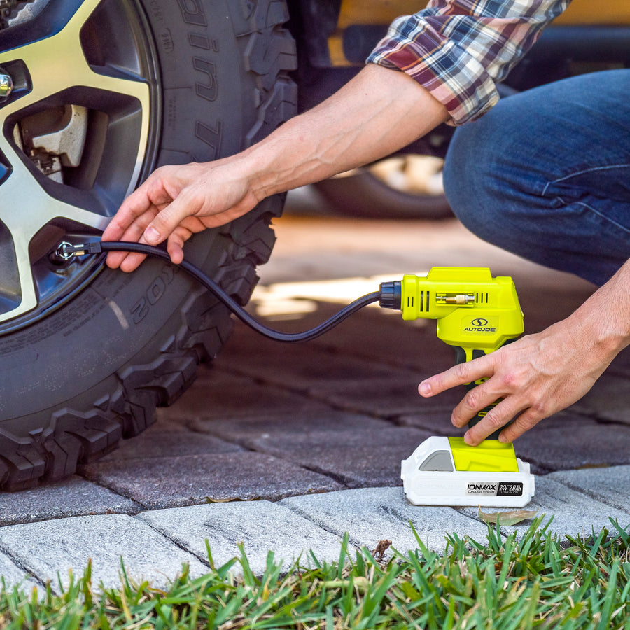 Auto Joe 24V-AJC-LTE tire inflation lifestyle image