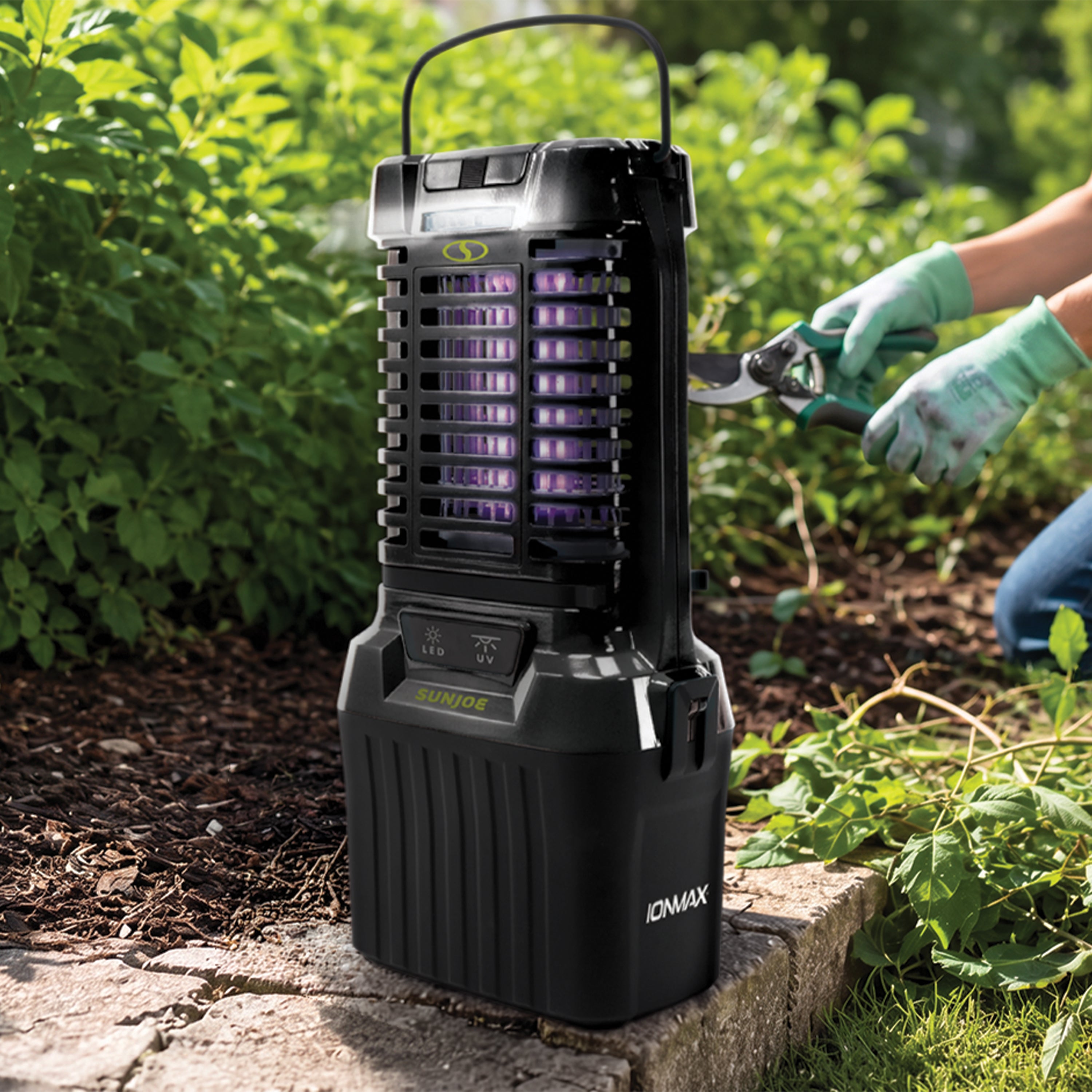 Sun Joe 24-Volt* IONMAX Cordless Indoor/Outdoor Bug Zapper Kit | UV Li