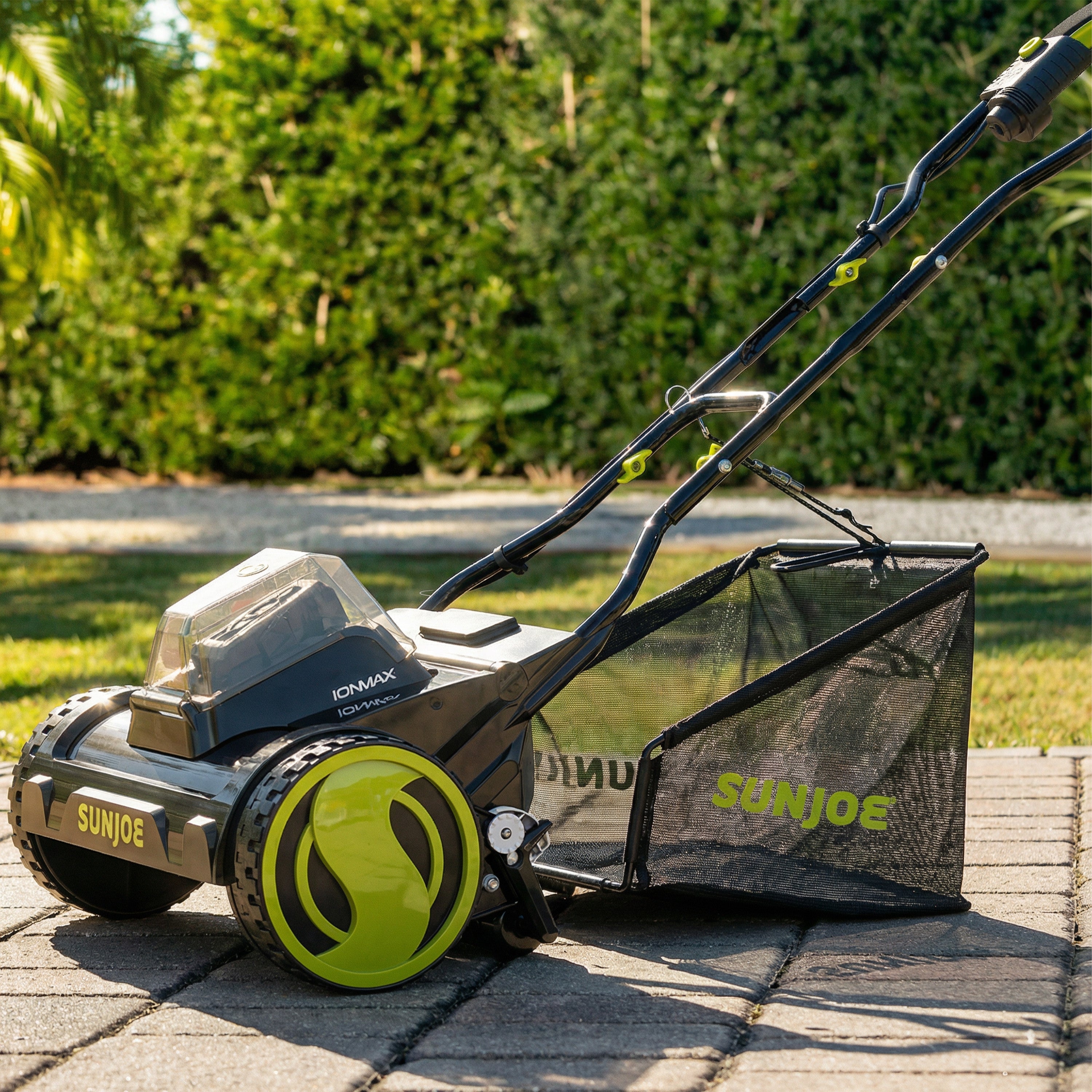 ツインズキャットJQDプルオーバー＆SPT Sun Joe 24-Volt* IONMAX Cordless Push Reel Mower W/ Collection Bag | 1