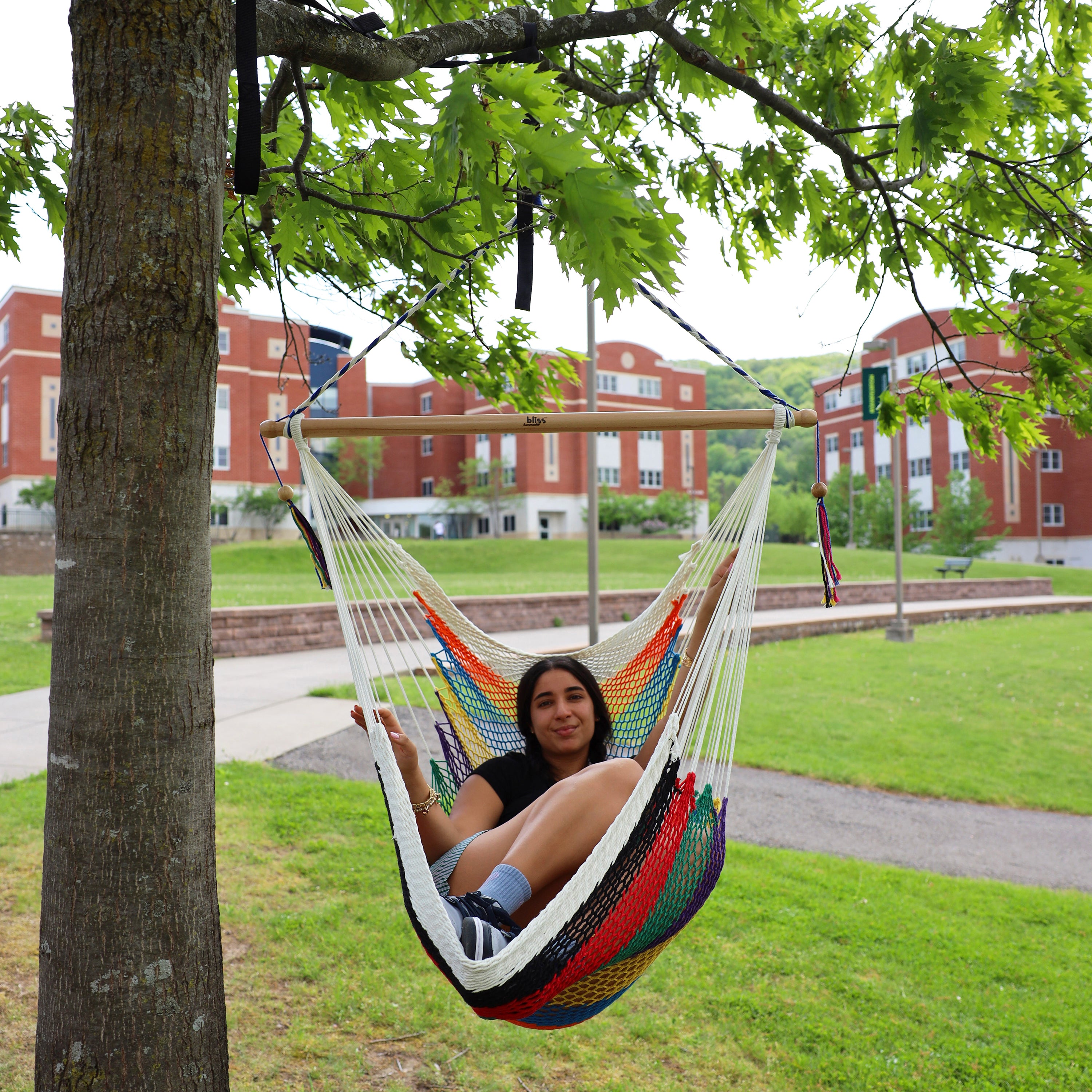 Bliss Hammocks BHC-412 Island Rope Hammock Chair W/ Spreader Bar & Hanging Hardware | 40-in. Wide | 265 Lb. Capacity (Multi-Color)