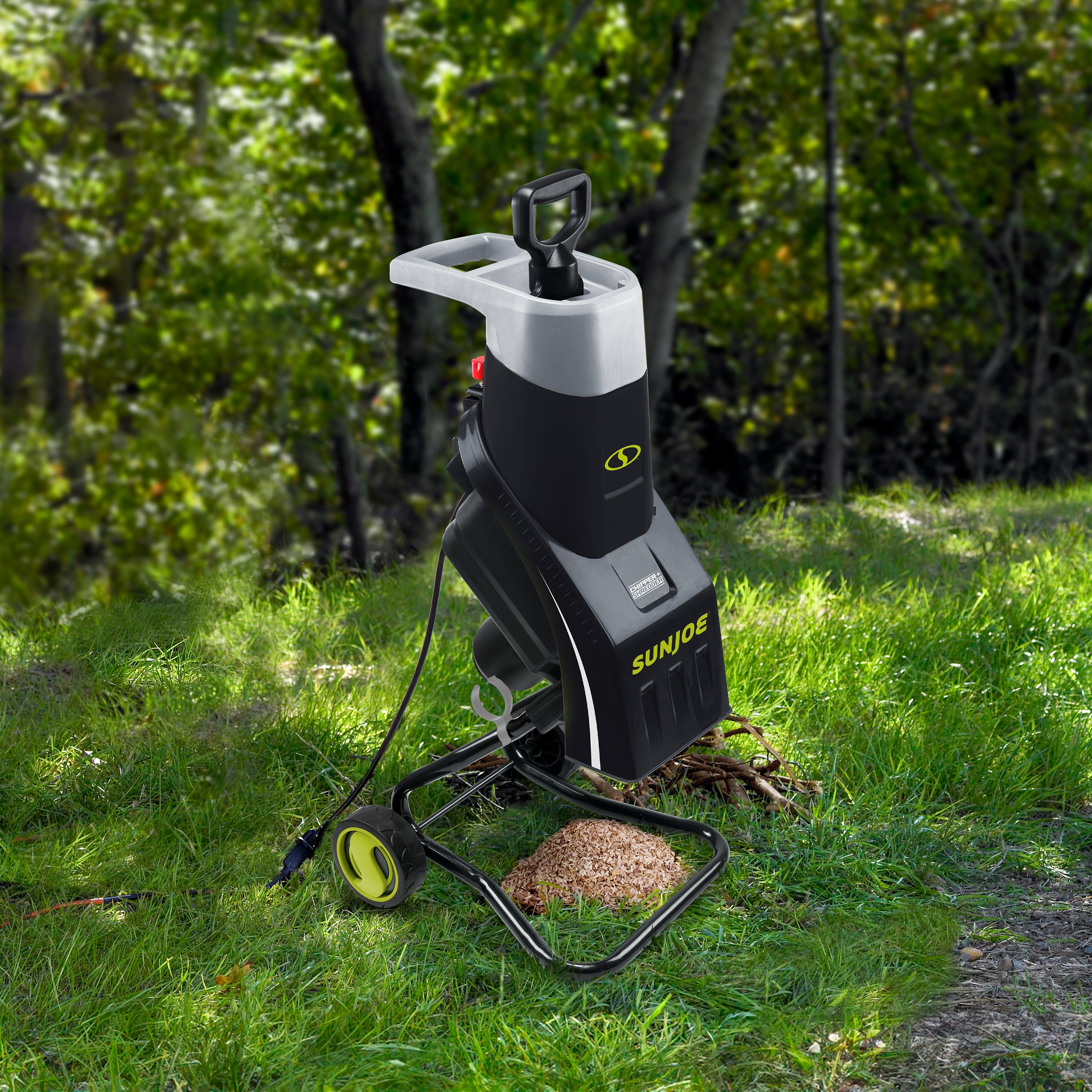 Sun Joe Electric Wood Chipper | 17:1 Reduction | 15-Amp | 1.57-inch Ma