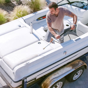 SPX3000 Max being used to clean boat