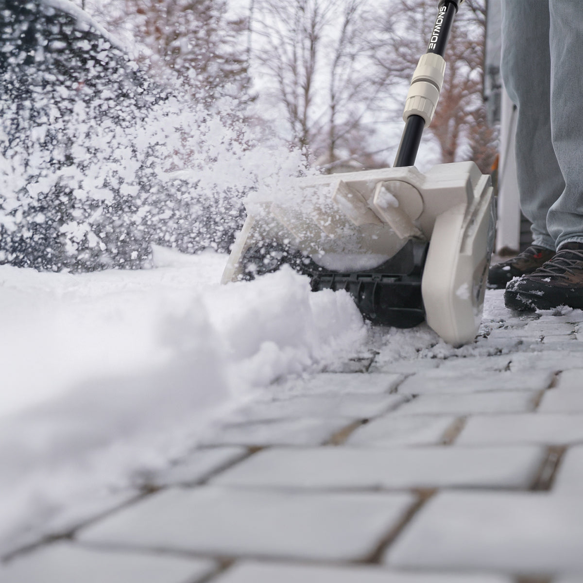 Snow Joe X20-SNOW-TV1 lifestyle image 5